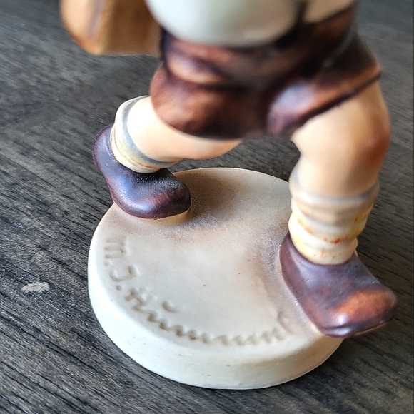 Hummel 1950s Schoolboy Figurine Collectible Vintage - Picture 7 of 7